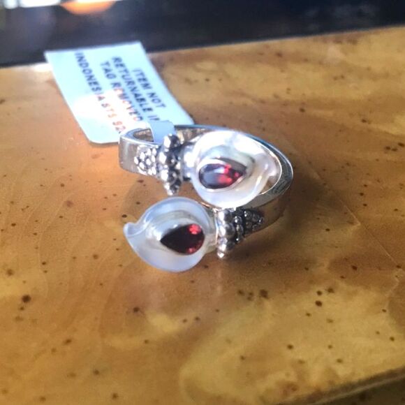Natural Red Garnet Sterling Silver Ring Size 9 - Picture 1 of 6